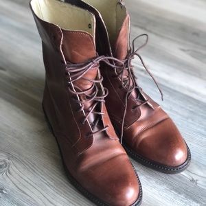 Joan & David leather lace up boots